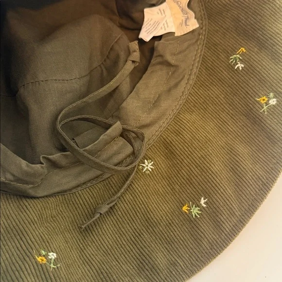 Universal Thread Corduroy Bucket Hat Olive Green Floral - Picture 7 of 8